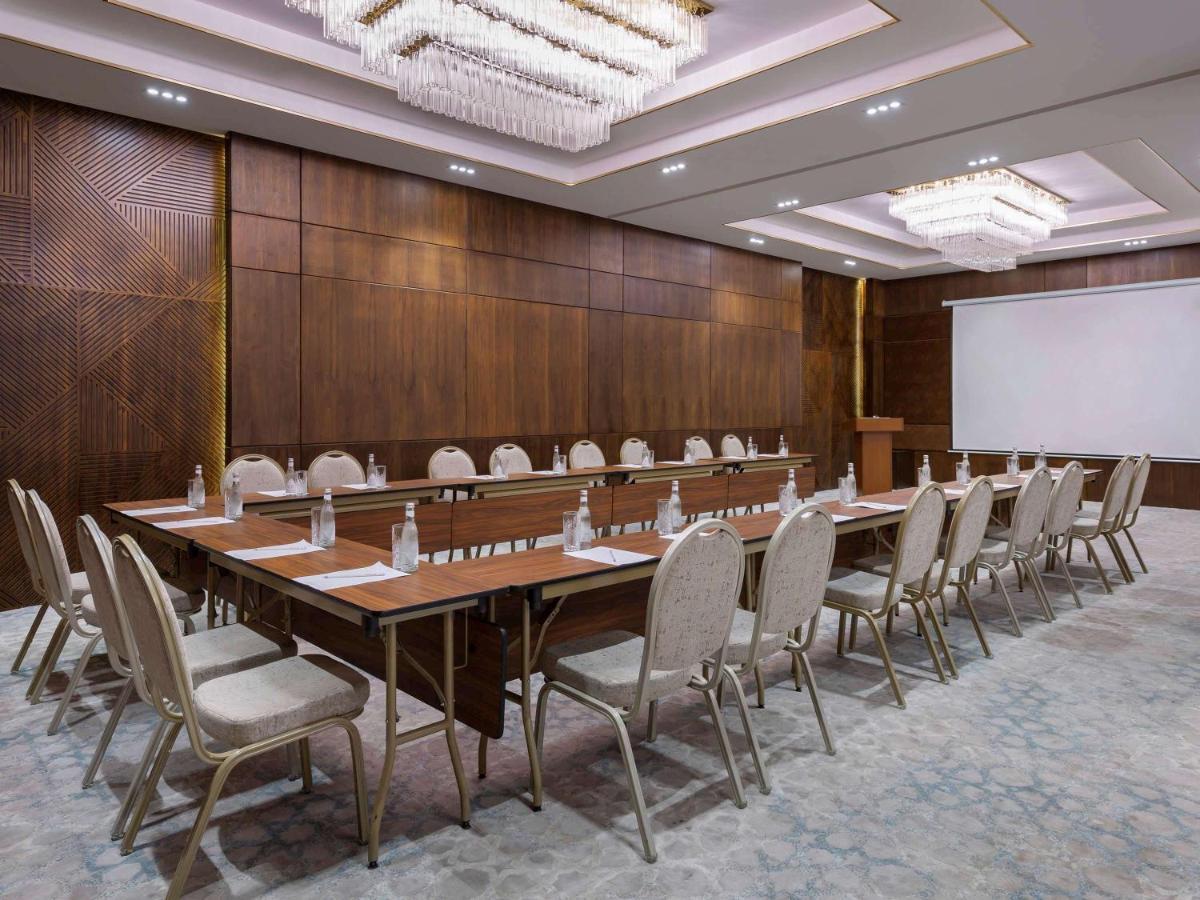 Mercure Taszkent Zewnętrze zdjęcie
